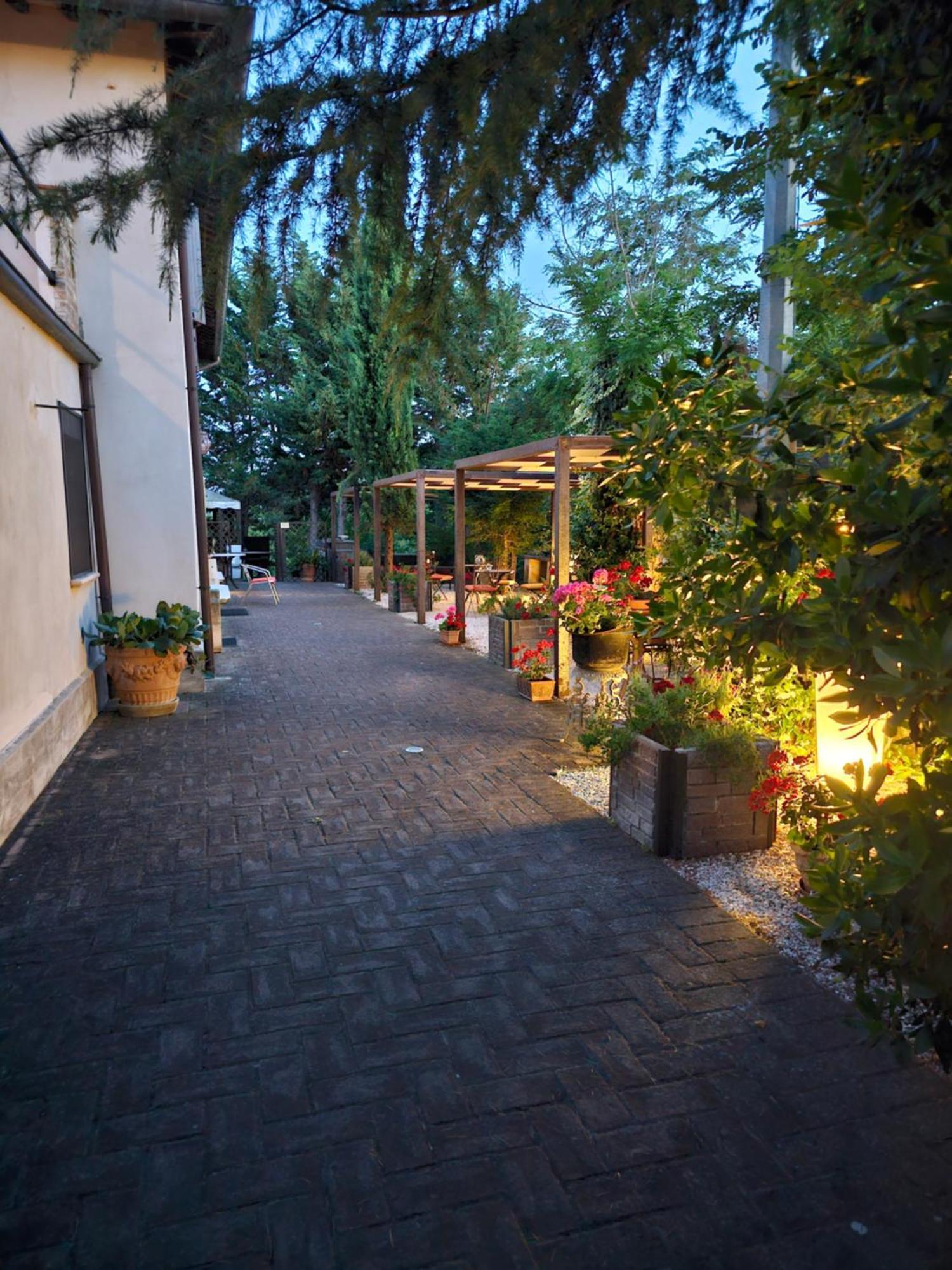 Hotel Convento Di San Martino In Crocicchio Urbino Exteriér fotografie